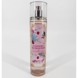 NEW Bath & Body Works Strawberry Snowflakes